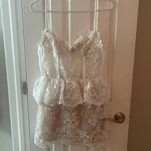 V Chapman Poppy Mini Dress Peplum white lace size 6 NWT